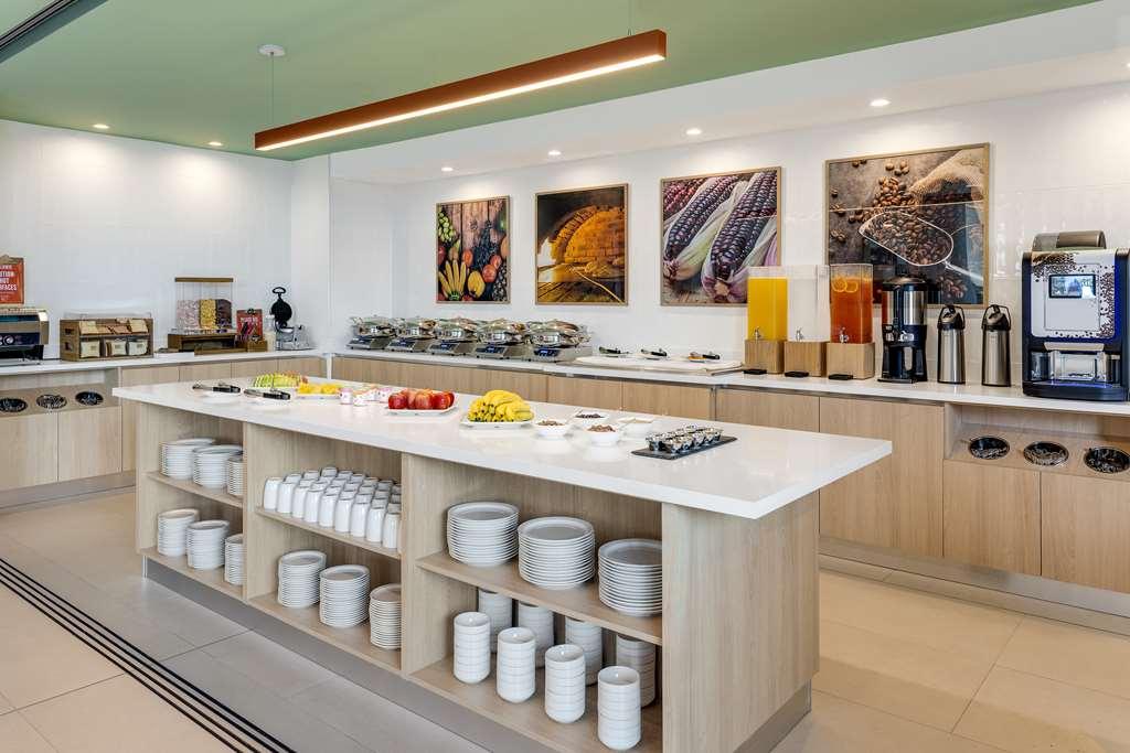 Отель Hampton By Hilton Guanacaste Airport Либерия Ресторан фото